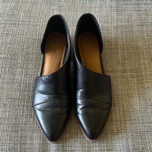 Black Universal Thread booties, size 7.5